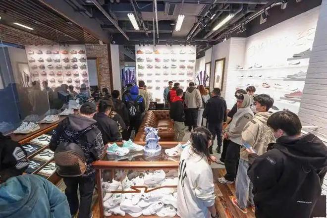 品牌听着洋气实际都是智商税你有吗？球盟会登录平台不建议买的4个运动鞋(图8)