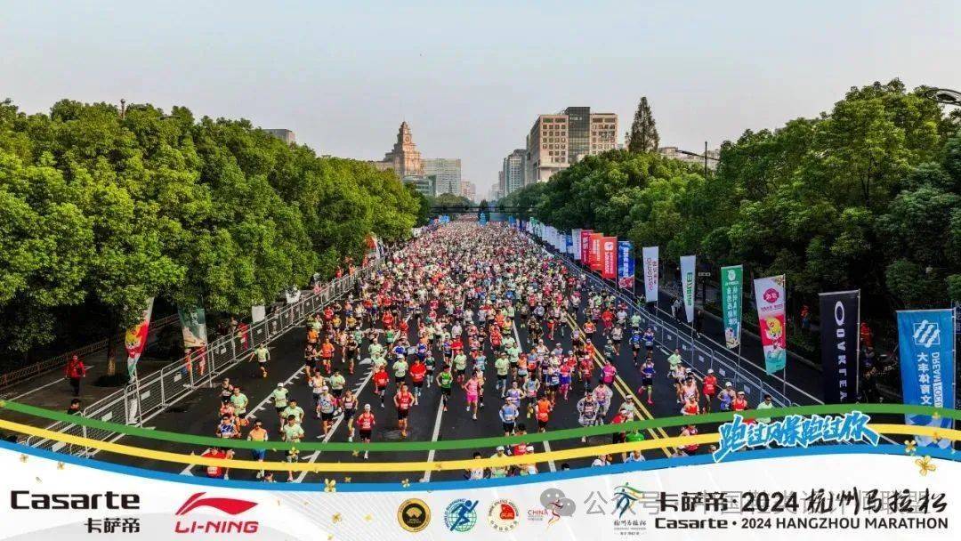 场的质量与科技竞争球盟会网站跑鞋市(图3)
