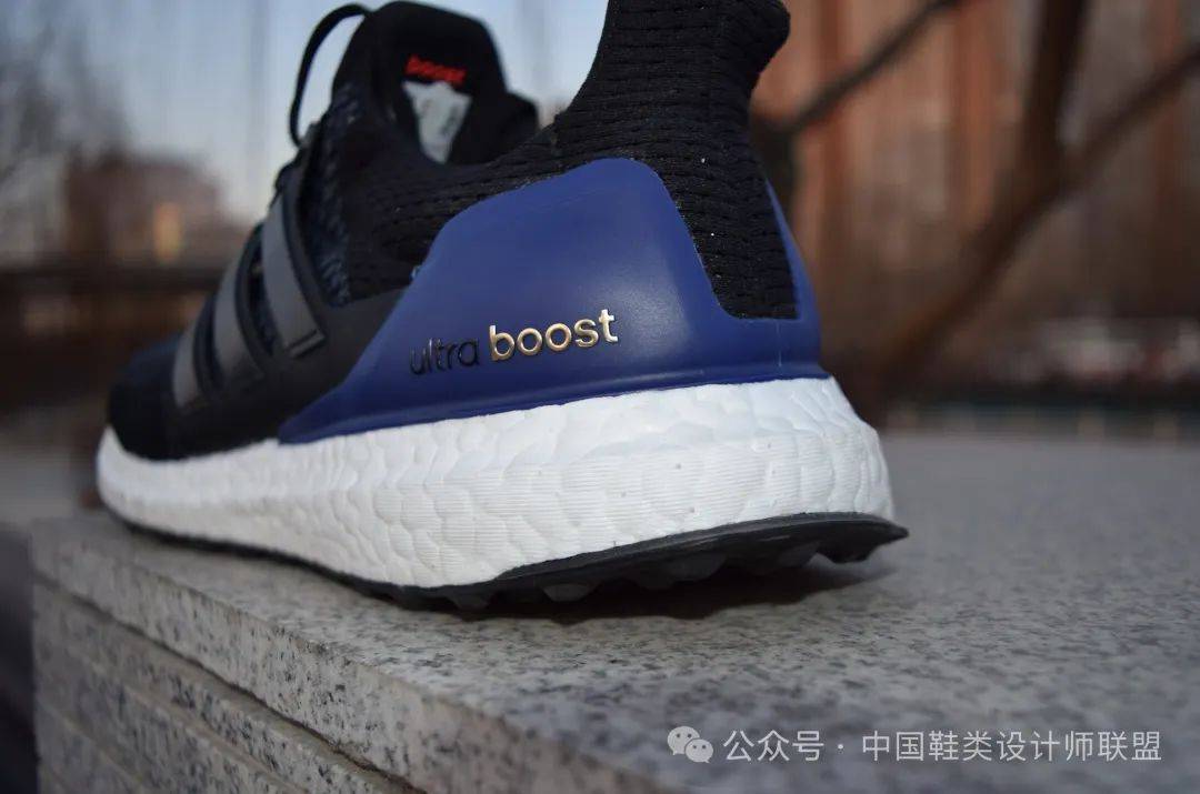 场的质量与科技竞争球盟会网站跑鞋市(图16)